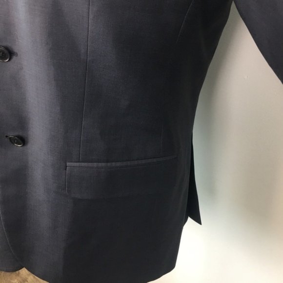 Vintage Valentino Navy Blazer Like-New 100% Wool - Picture 6 of 13